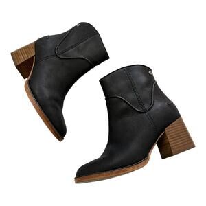 UGG Black Leather Ankle Booties Block Heel Side Zip Size 6.5